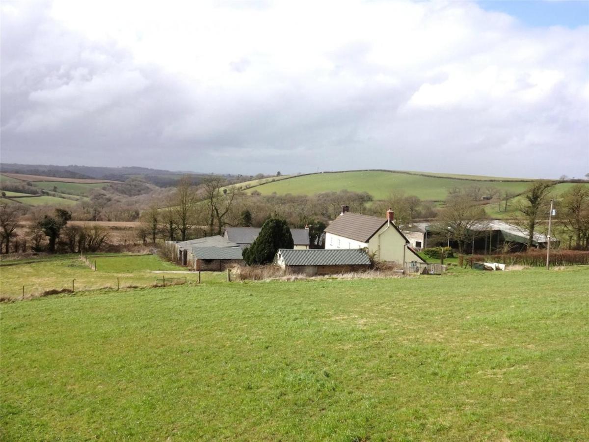 Award Winning Lower Whitsleigh Farm Cottage Roborough Eksteriør billede