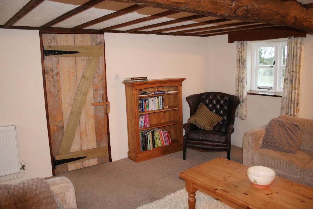 Award Winning Lower Whitsleigh Farm Cottage Roborough Eksteriør billede